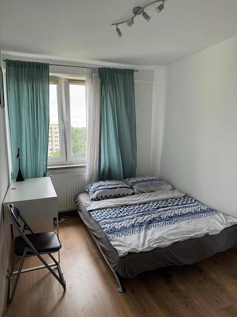 Sm Pokoj Przy Rondzie Daszynskiego Varşovia Exterior foto